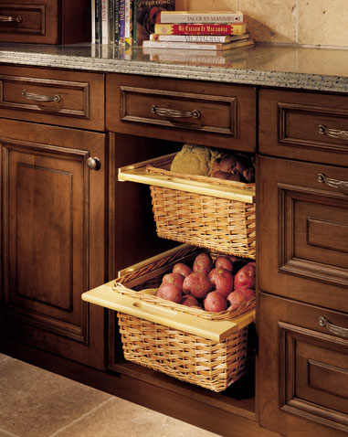 Chicago Kitchen Cabinet Design - Custom Drawers