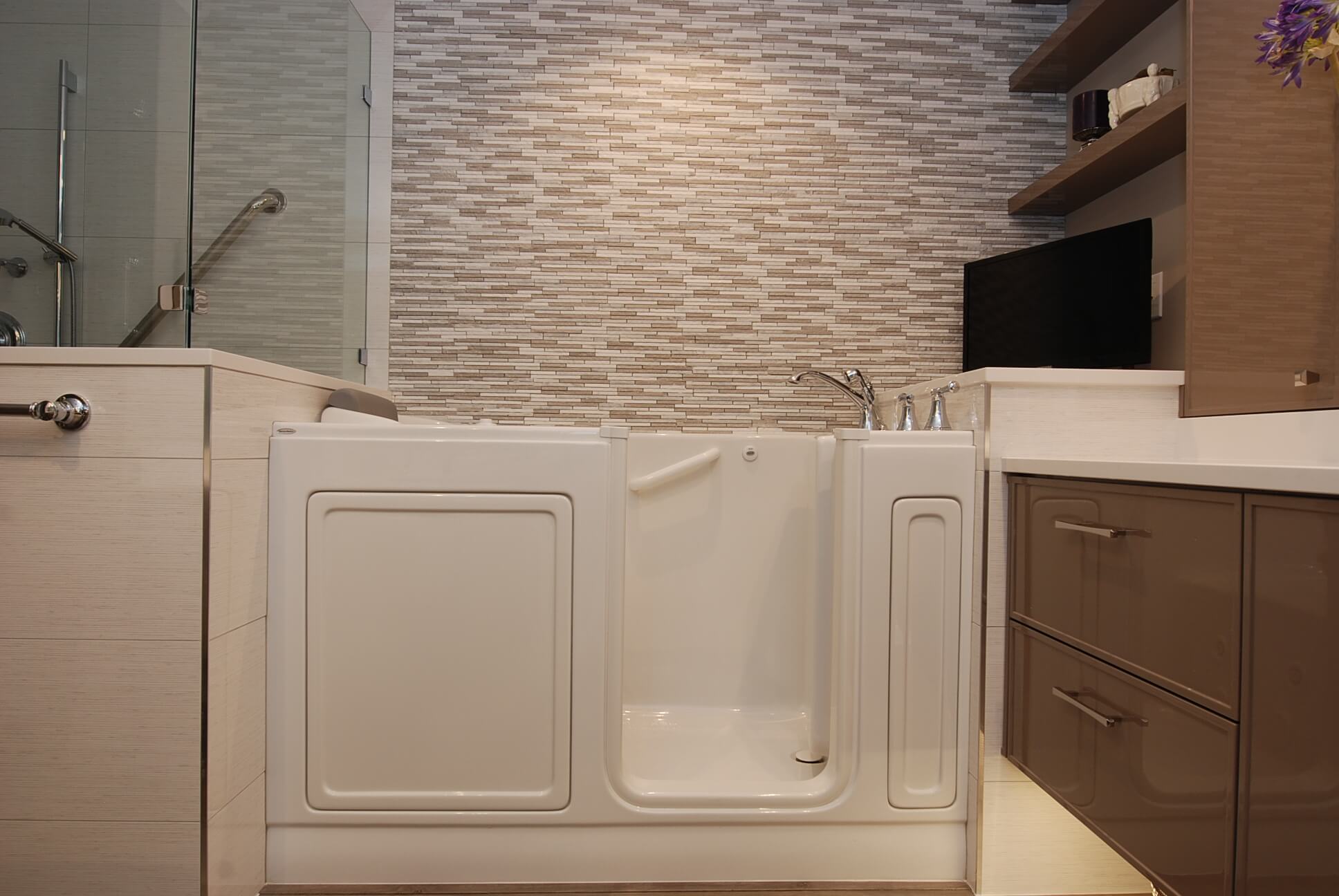 barrier-free tub