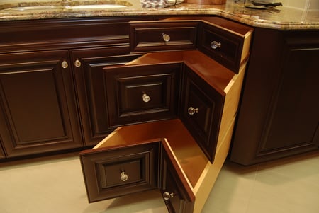 Chicago Kitchen Cabinet Design - Corner Drawers